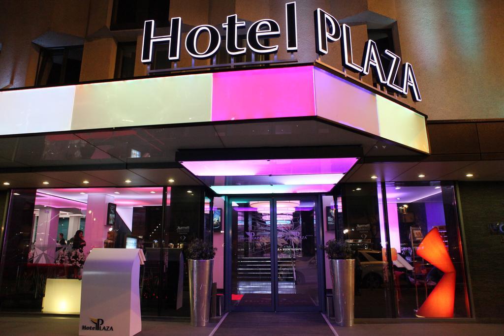 Plaza V Hotel Targu Mures Ngoại thất bức ảnh